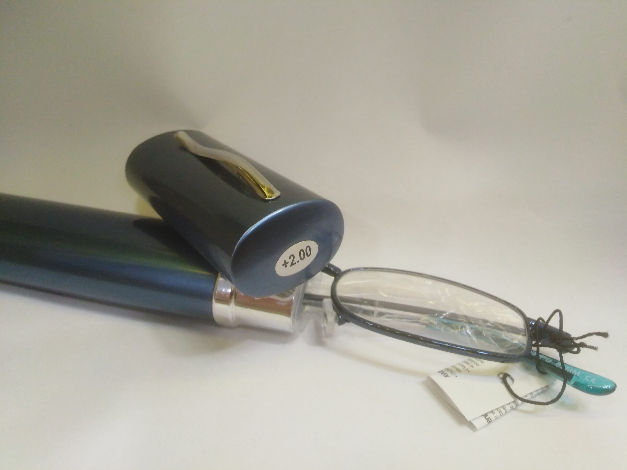 Embassy Glasses Degrees +2,00 Different nuances (blue, silver, gold)